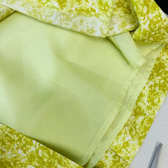 Womens VTG Banana Republic‎ Silk Skirt Lime Green Chartreuse Lined Size 10 - Picture 7 of 13
